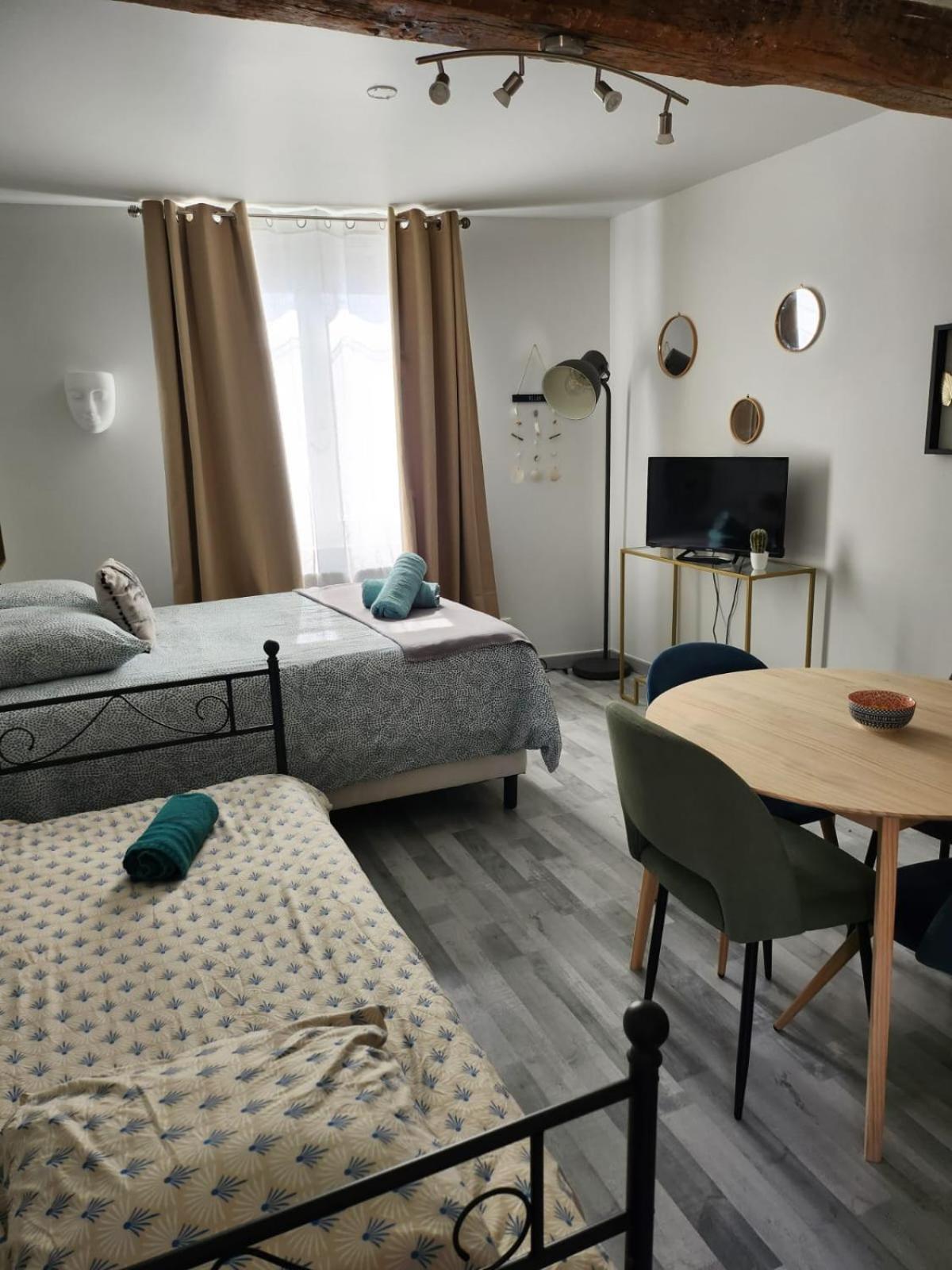 Sleep'In Orleans Centre-Studio Confortable Et Cosy מראה חיצוני תמונה